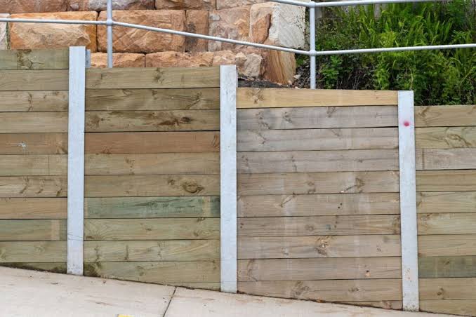 Retaining wall construction in Sydney